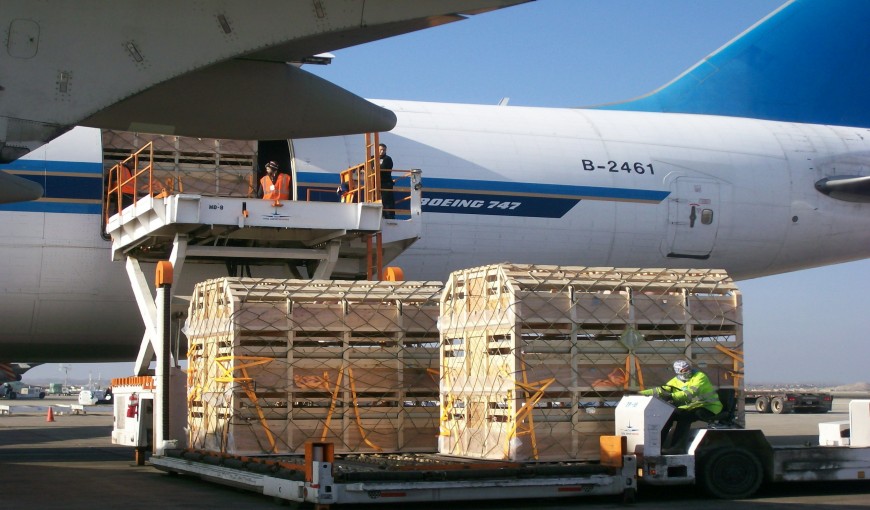 东城街道到新加坡空运公司